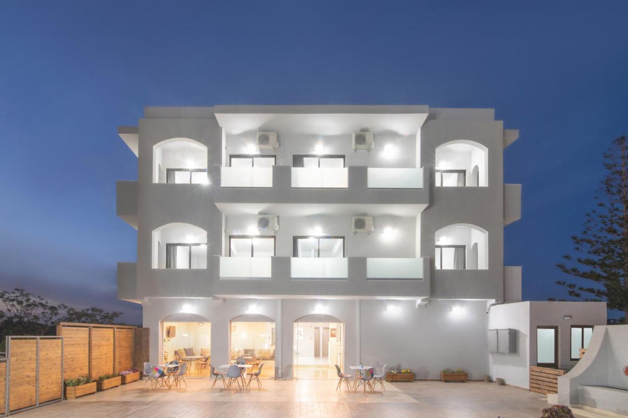 גובס Golden Sunlight Hotel By Estia מראה חיצוני תמונה